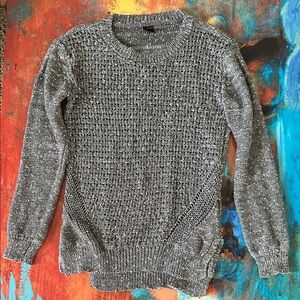 Elegant Women's Gray Knit Sweater